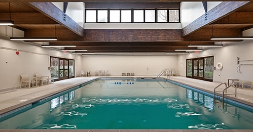 Indoor saltwater pool & hot tub